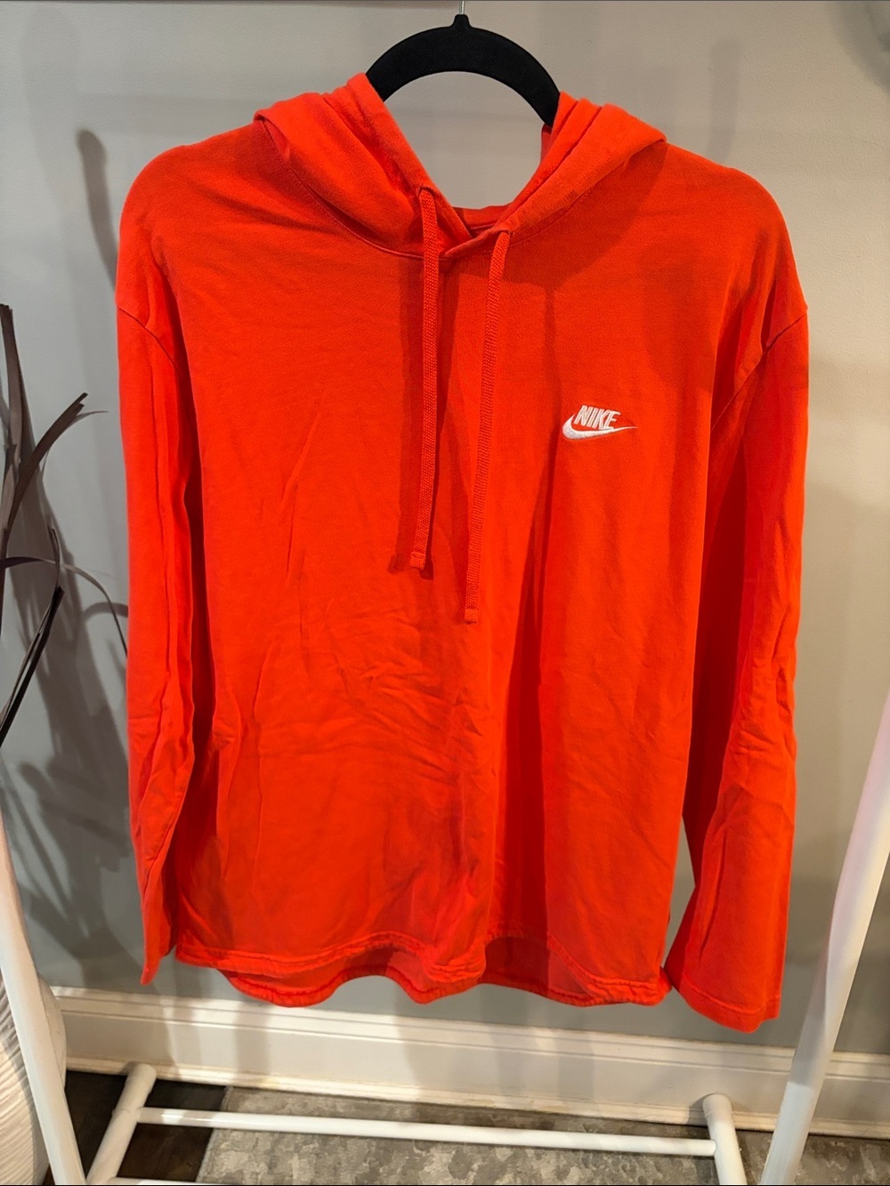 Nike Men’s Bright Hooded Long-Sleeve Tee size xl